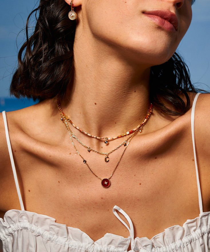 Elegant Chinese-Inspired Gold Necklace with Carnelian Pendant | MaiaMina
