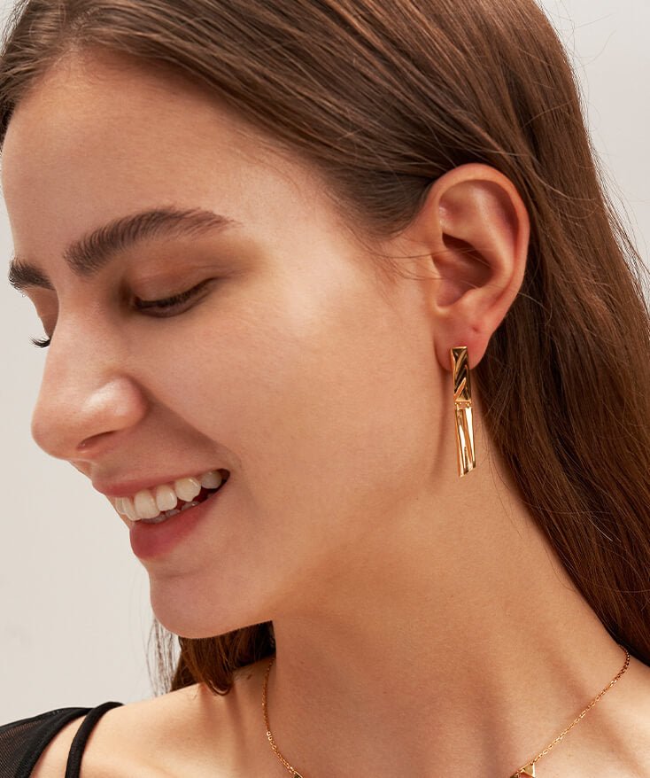 Pressed Texture Bar Drop Earrings | MaiaMina